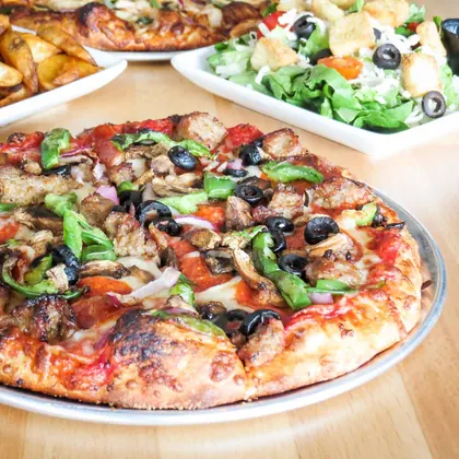 D6 Pizza - Hesperia, business photo 4
