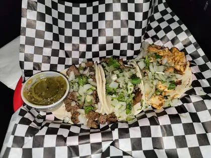 Gators Sports Bar & Grill #1, business photo 2