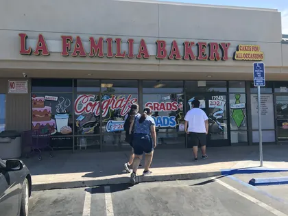 La Familia Bakery, business photo 3